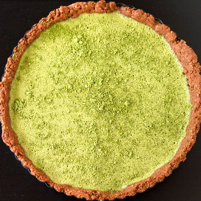 Superfood Berry Matcha Pie